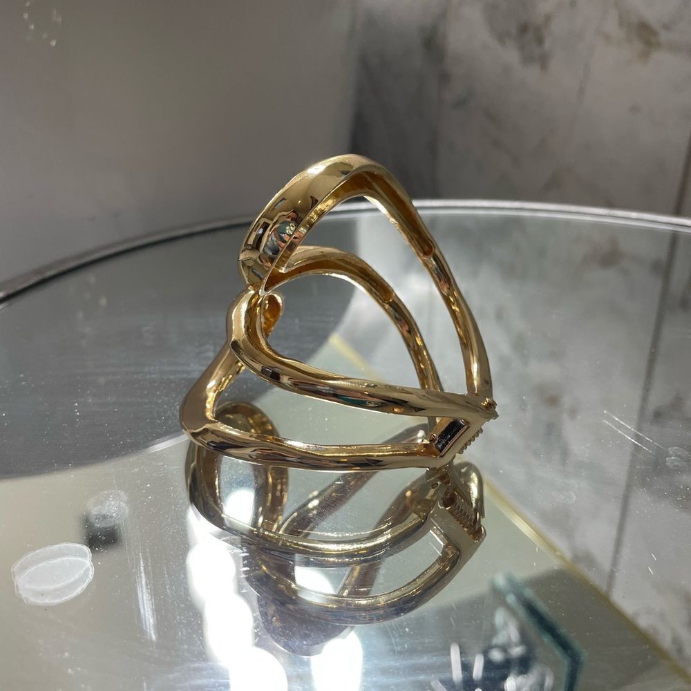Gold statement bangle - Picture 3 of 5